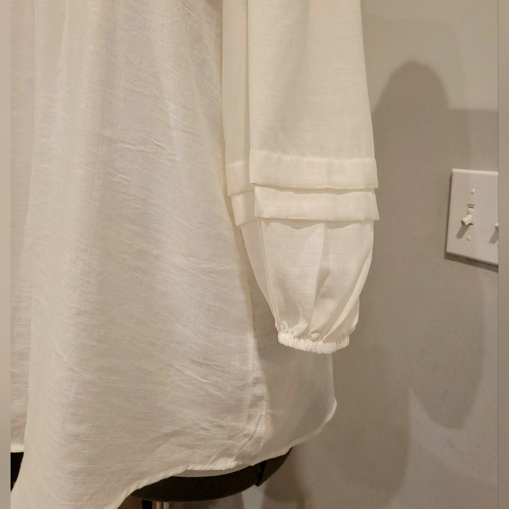 NWT 2X White Sheer Shoulder Blouse - Picture 4 of 8